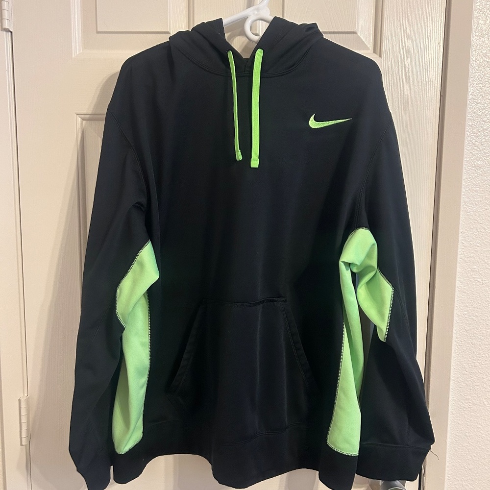 Men's Nike Therma-fit Black Hooded Sweatshirt